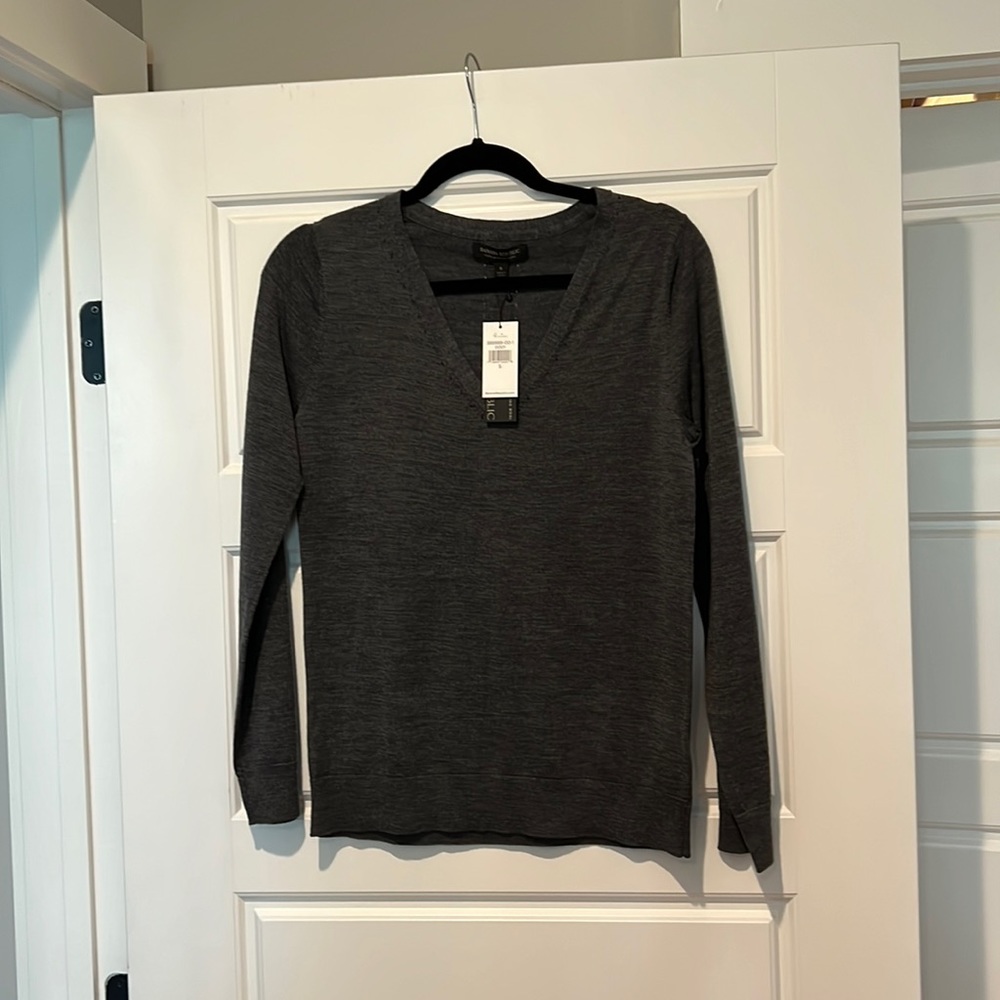 Banana Republic V-neck forever pullover Sweater